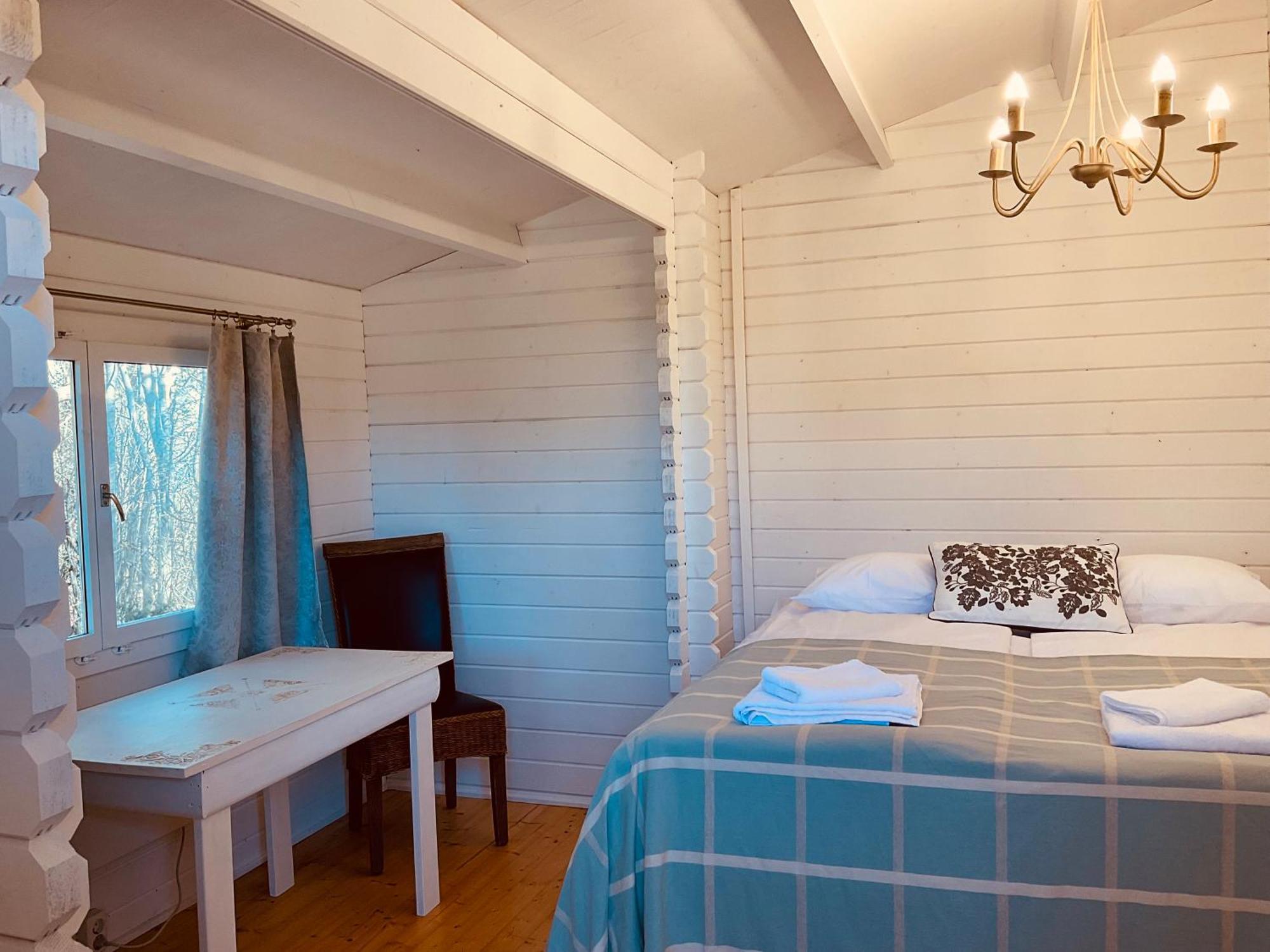 Kliff Butiik Majutus & Restoran Hotell Panga Rum bild
