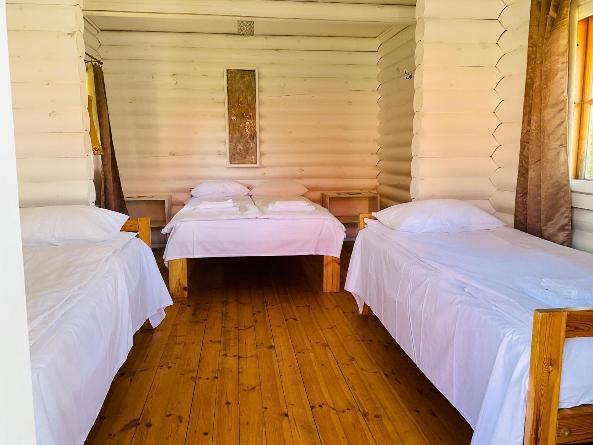 Kliff Butiik Majutus & Restoran Hotell Panga Rum bild