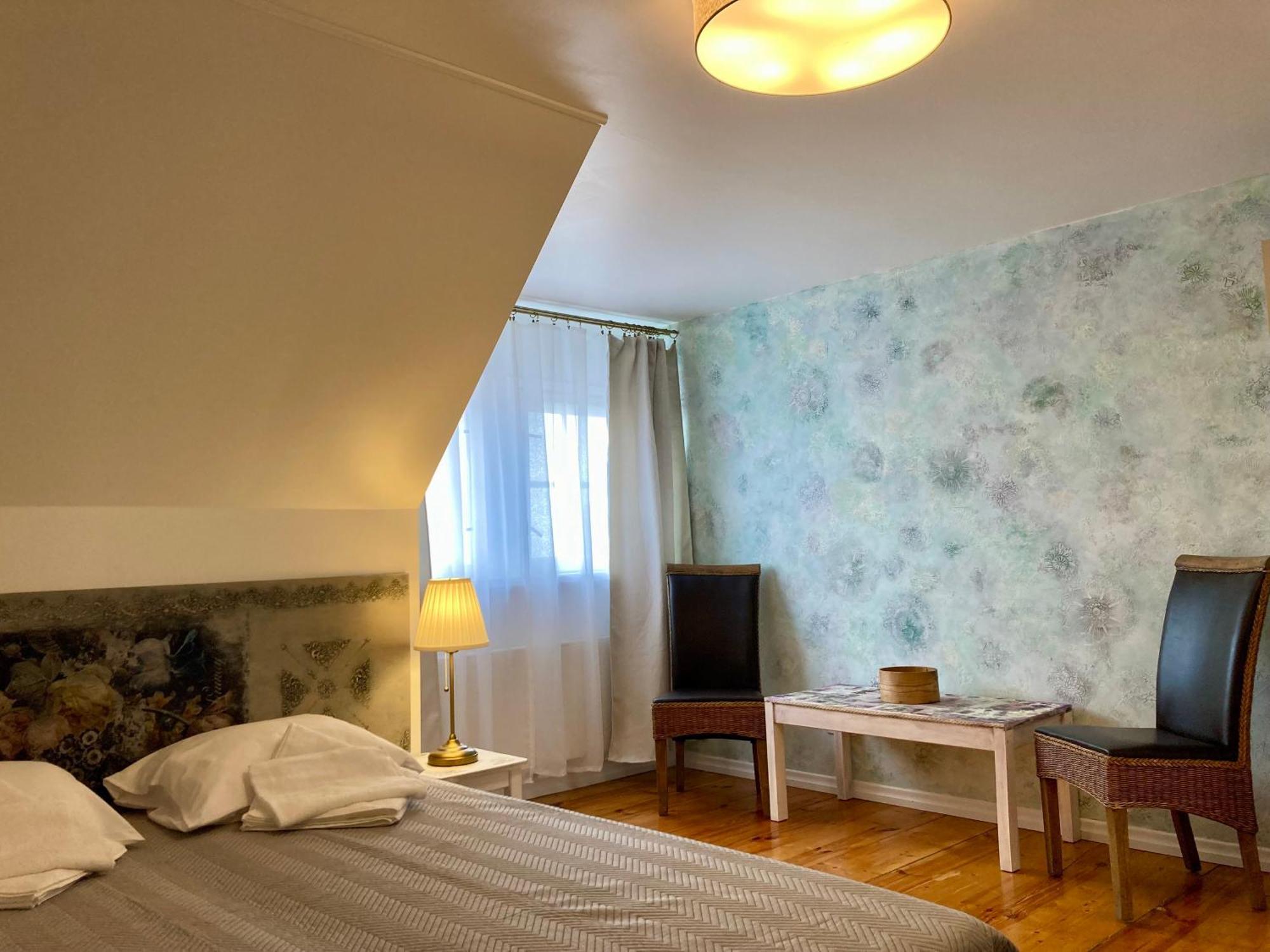 Kliff Butiik Majutus & Restoran Hotell Panga Exteriör bild