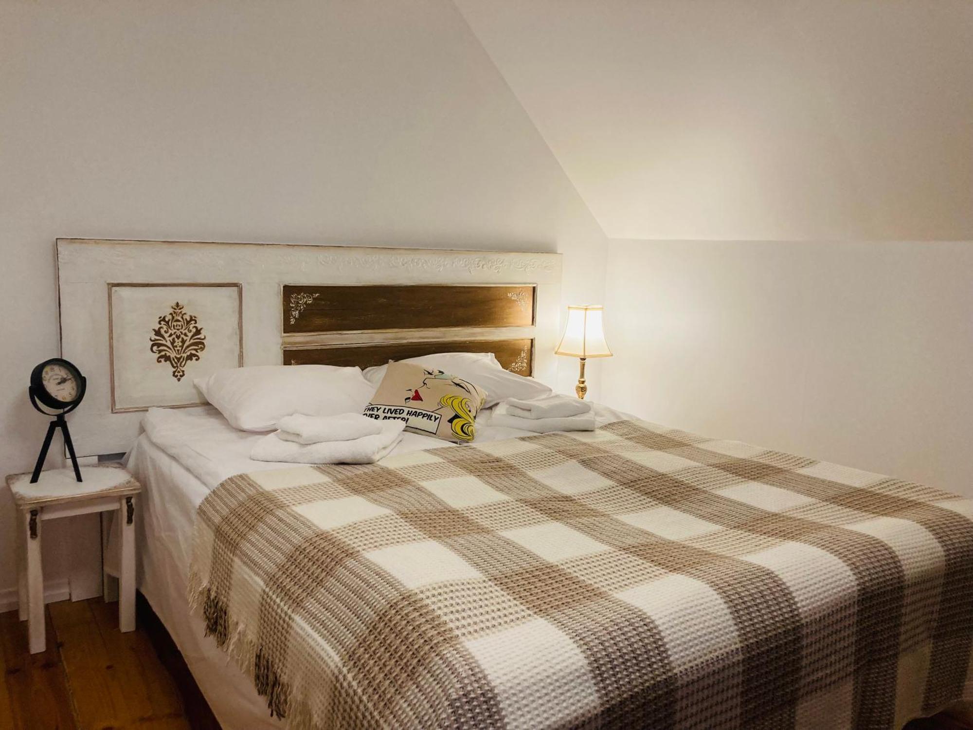 Kliff Butiik Majutus & Restoran Hotell Panga Exteriör bild